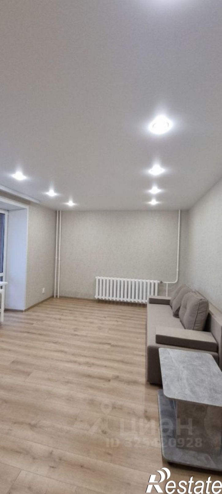 3-комн квартира улица Карельцева, 101,  д. 101
