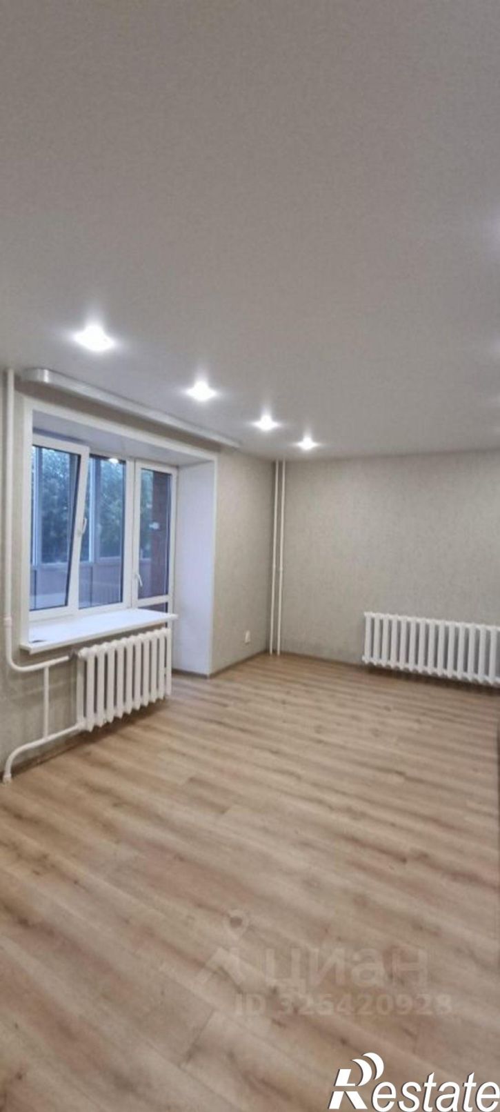 3-комн квартира улица Карельцева, 101,  д. 101
