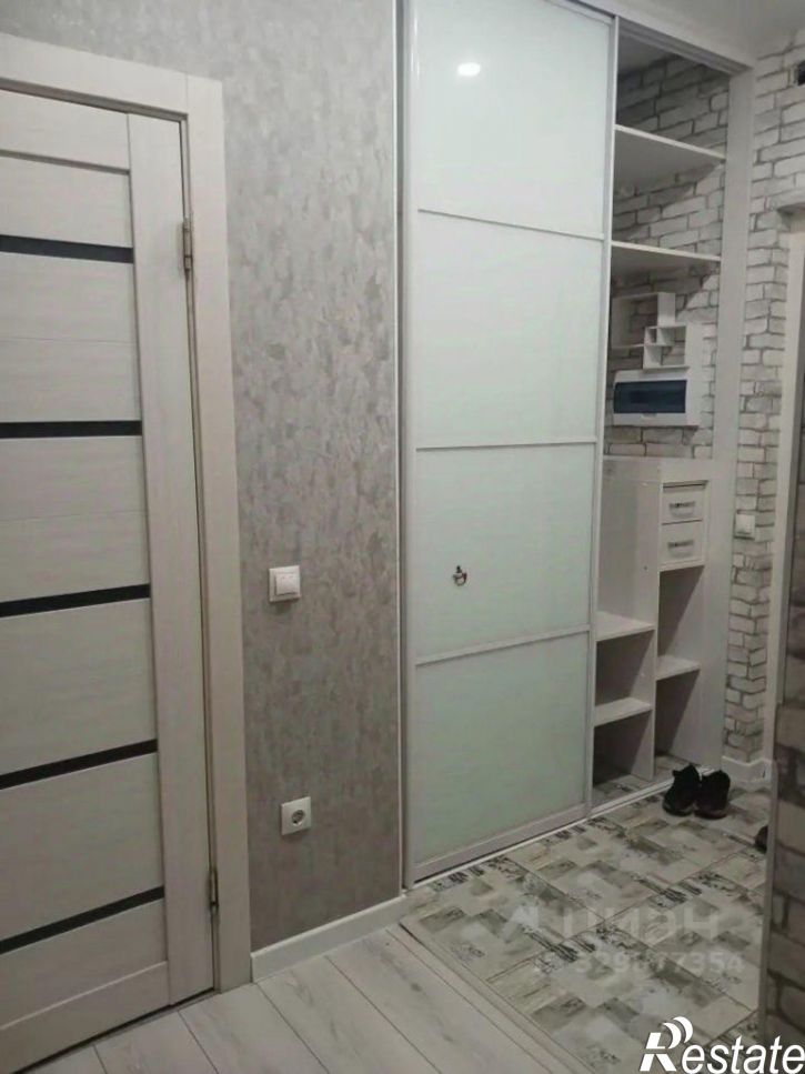 2-комн квартира жилой район Заозёрный, 5-й микрорайон, 25