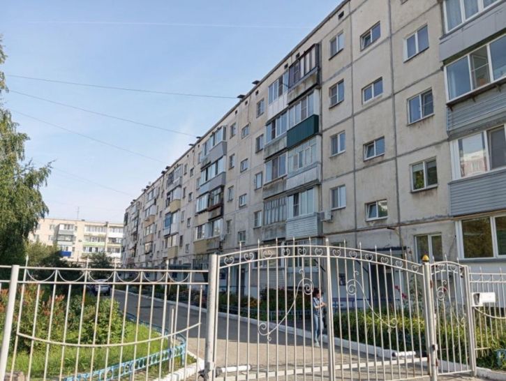 4-комн квартира Куртамышская улица, 22