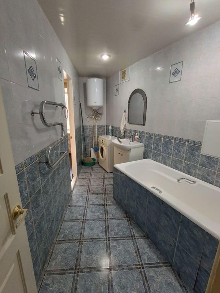 3-комн квартира Красина улица, 77