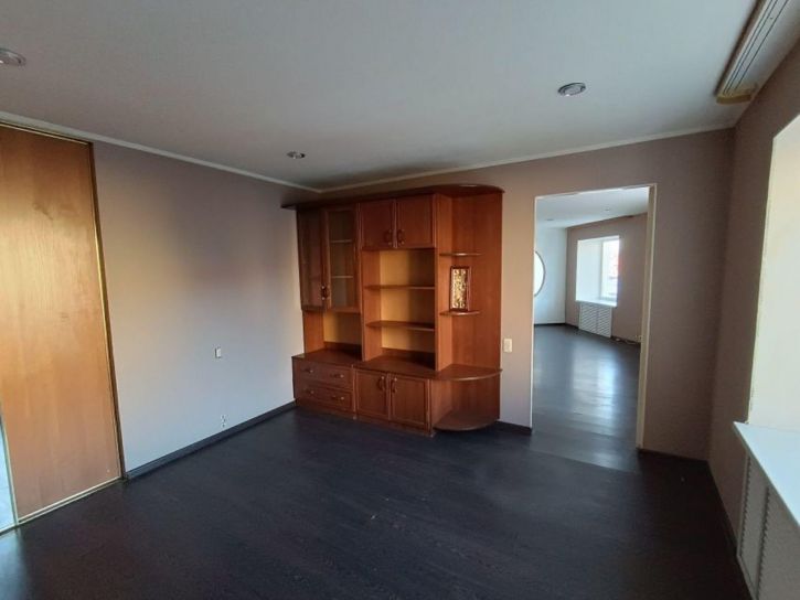 3-комн квартира Красина улица, 77