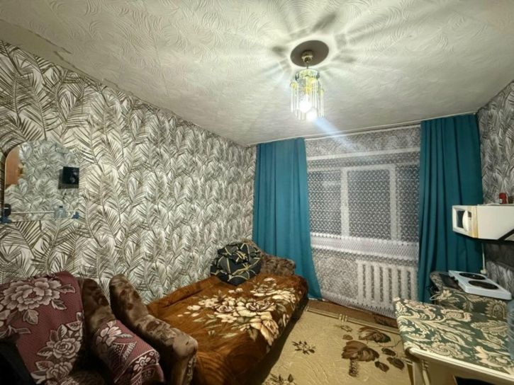 Комната Карбышева улица, 3