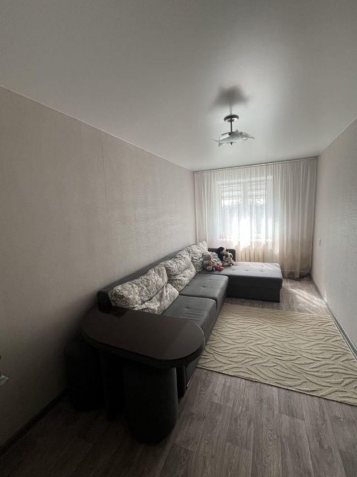 3-комн квартира Карбышева улица, 62