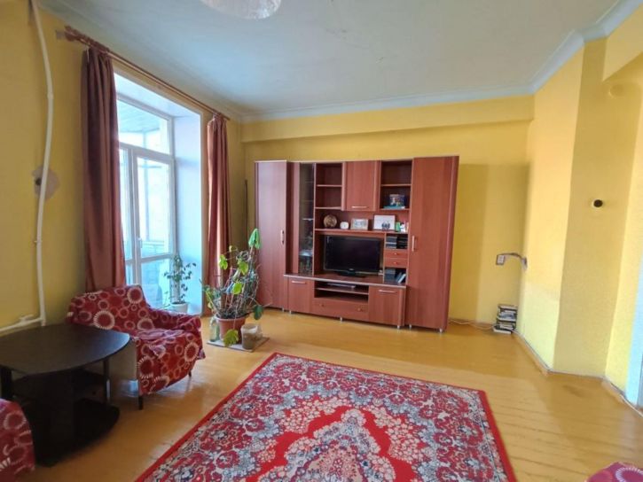 3-комн квартира Коли Мяготина улица, 105
