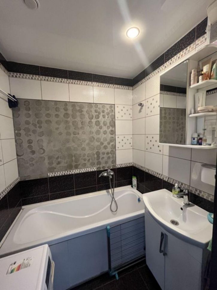 2-комн квартира 1 микрорайон, 5к2