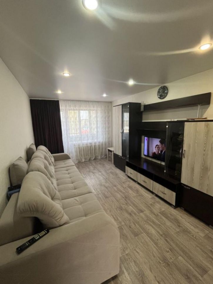 3-комн квартира Карбышева улица, 62