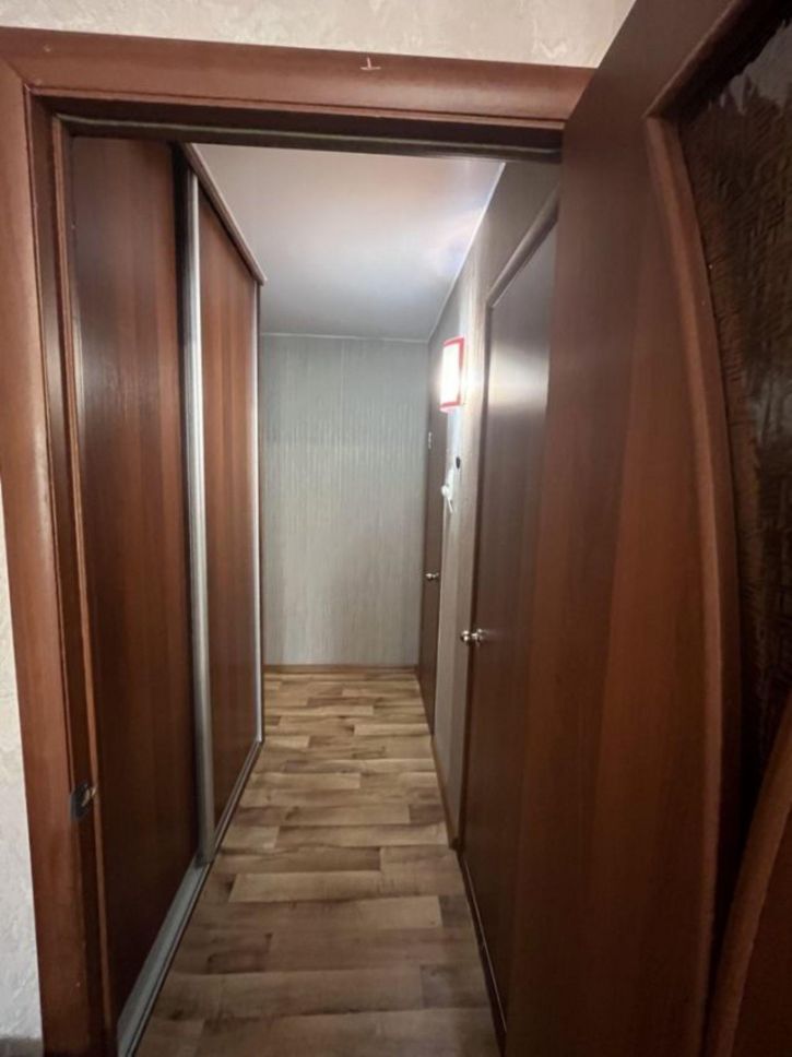 3-комн квартира 2 микрорайон, 12