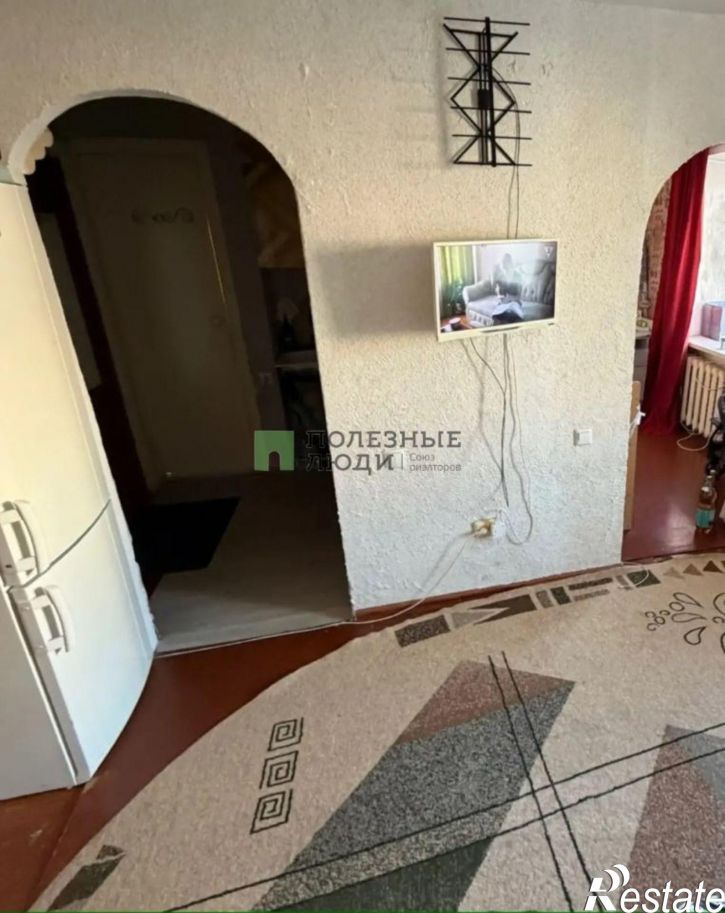 Комната ул Половинская, 8,  д. 8