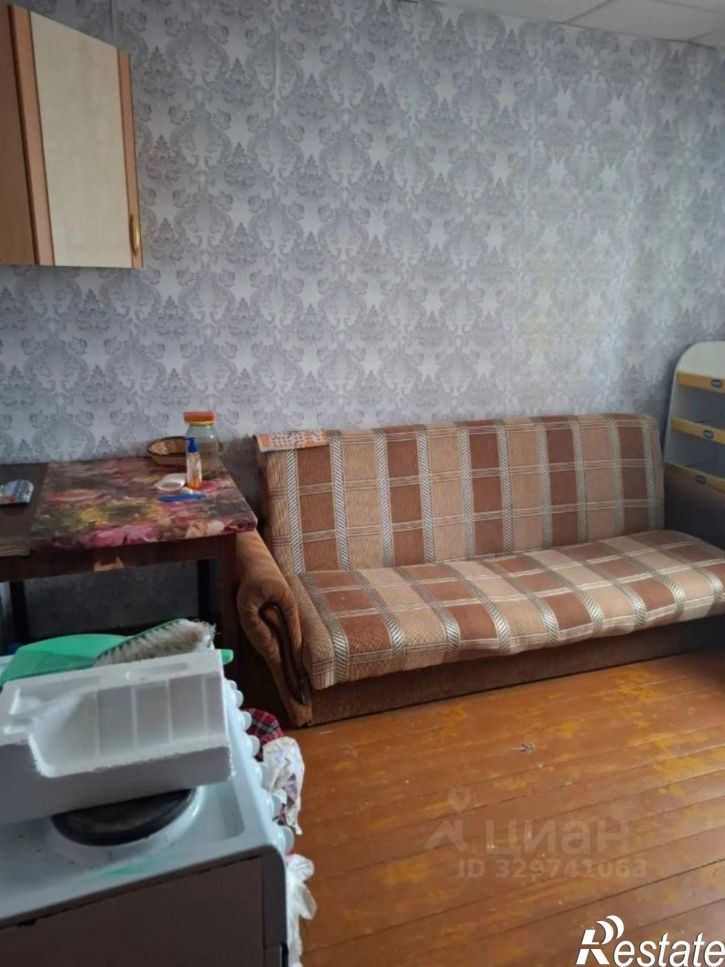 Комната пр-кт Конституции, 77б,  д. 77б