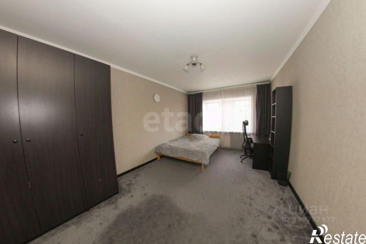 4-комн квартира улица Климова, 41,  д. 41