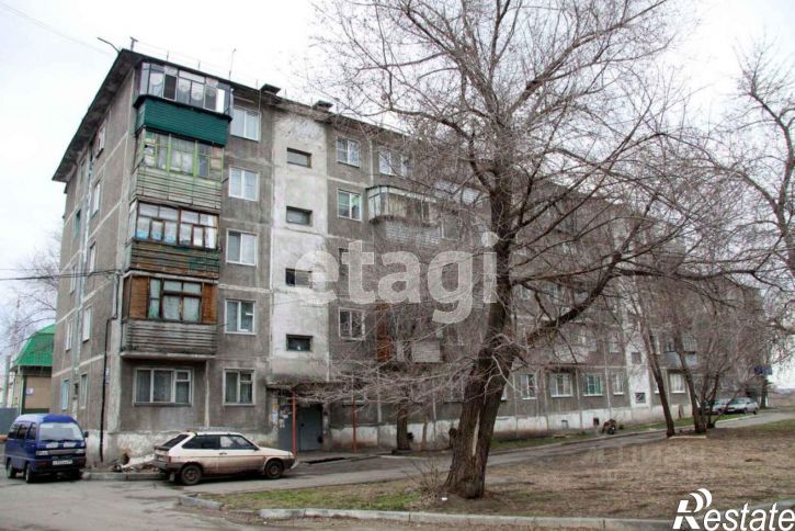 1-комн квартира пр-кт Конституции, 50а,  д. 50а