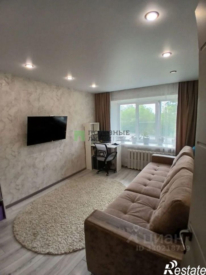 2-комн квартира пр-кт Конституции, 41,  д. 41