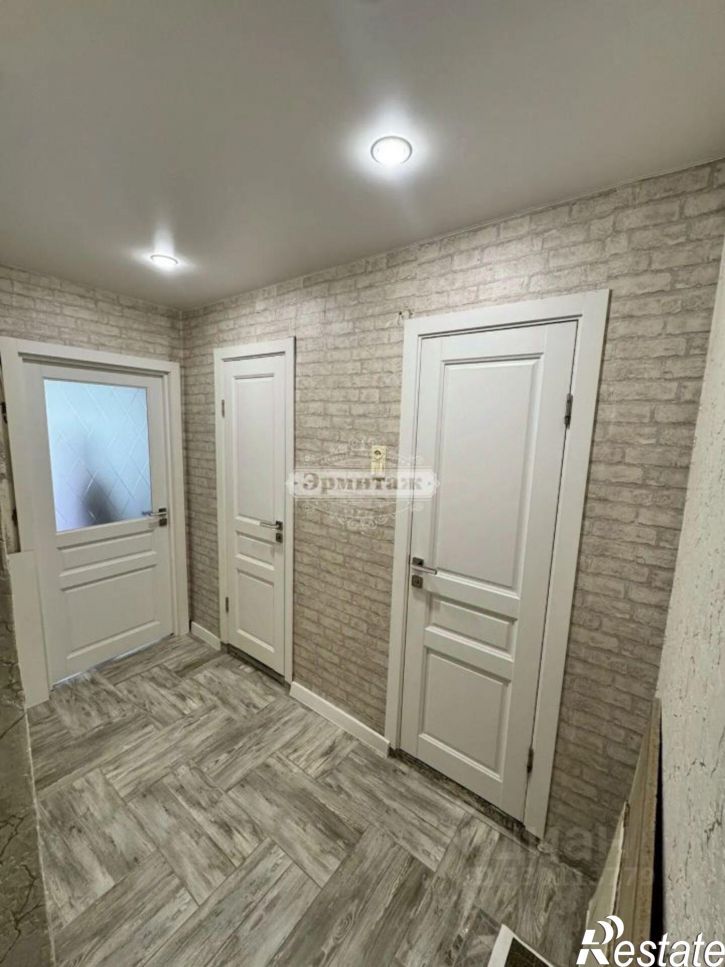 3-комн квартира жилой район Заозёрный, 6-й микрорайон, 26