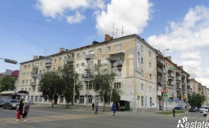 2-комн квартира улица Красина, 52,  д. 52