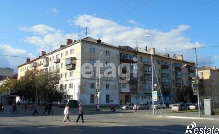 2-комн квартира улица Красина, 52,  д. 52