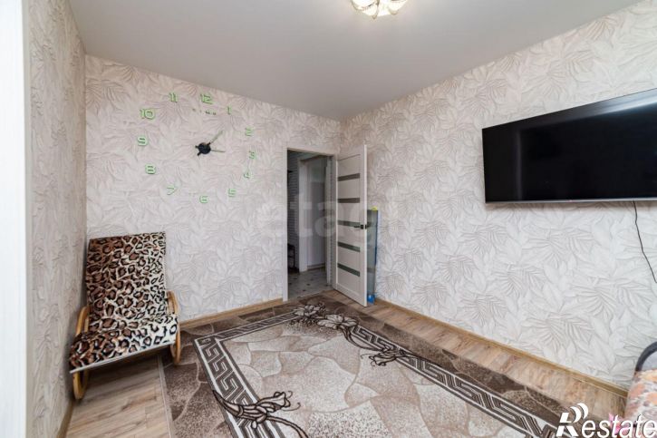 2-комн квартира 7-й микрорайон, 6,  д. 6