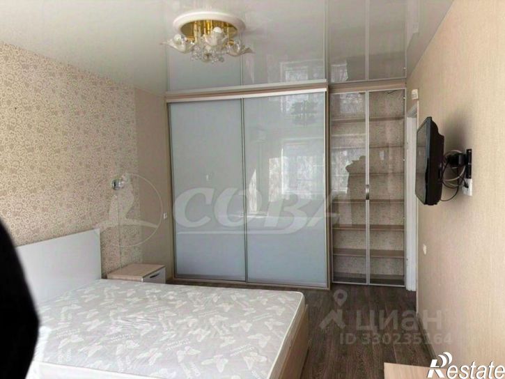 3-комн квартира улица Радионова, 16,  д. 16