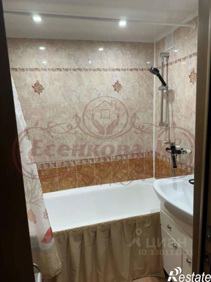 3-комн квартира улица Карбышева, 54,  д. 54
