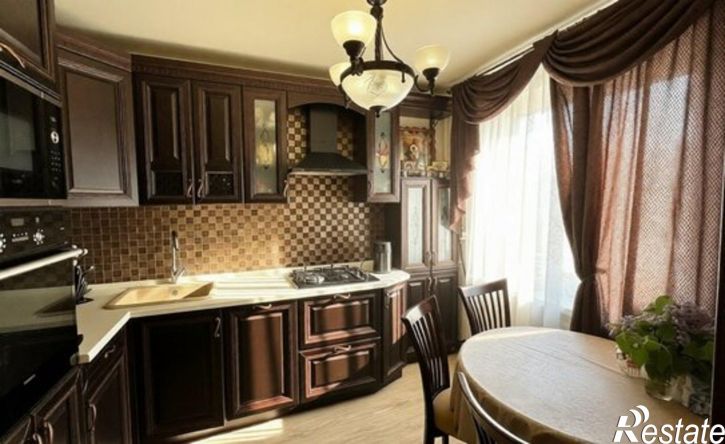4-комн квартира улица Пушкина, 91,  д. 91