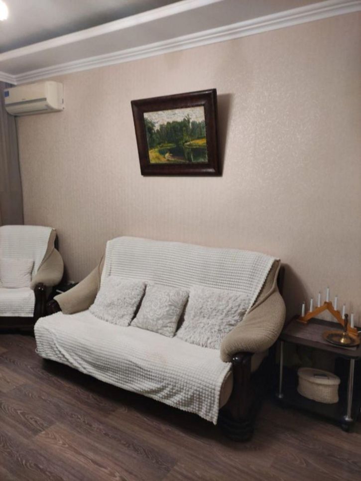 2-комн квартира Красина улица, 84