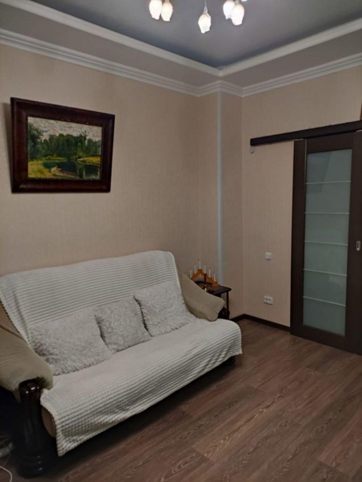 2-комн квартира Красина улица, 84