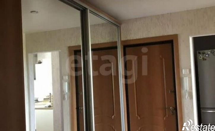 3-комн квартира жилой район Заозёрный, 3-й микрорайон, 24