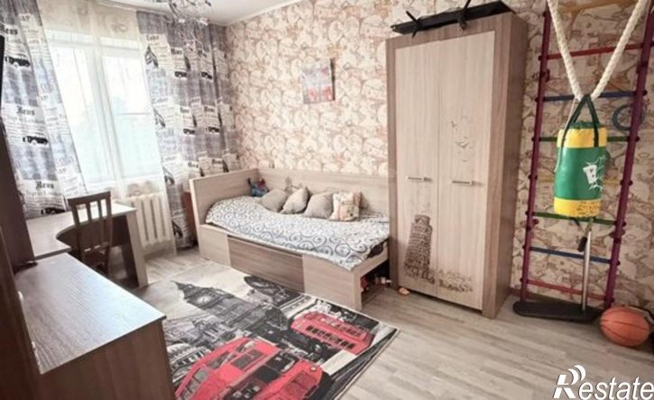 2-комн квартира Солнечный б-р, 11,  д. 11