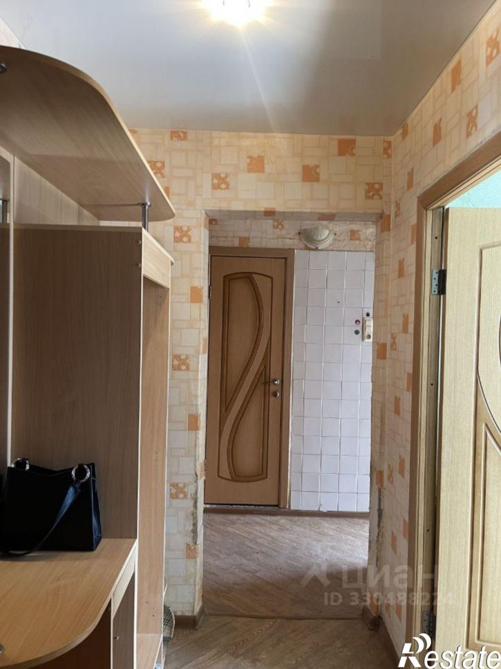 2-комн квартира жилой район Заозёрный, 6-й микрорайон, 1