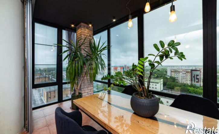 3-комн квартира жилой район Заозёрный, 1-й микрорайон, 35к1