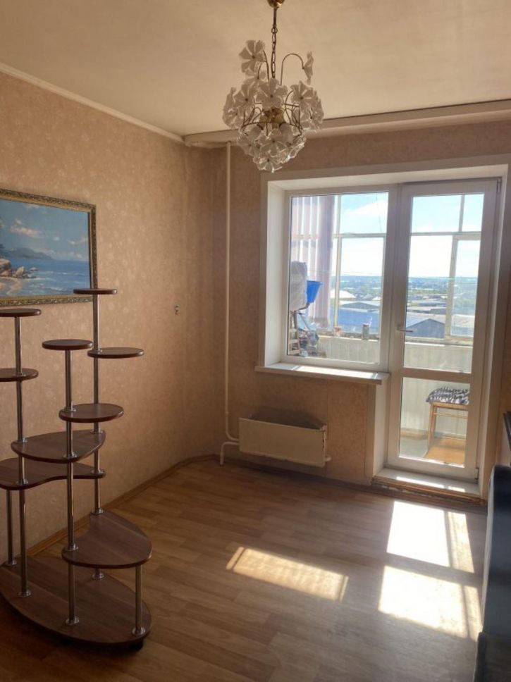 3-комн квартира Бурова-Петрова улица, 96