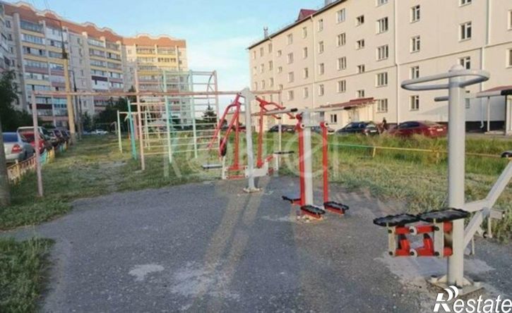 3-комн квартира жилой район Заозёрный, 11-й микрорайон, 5