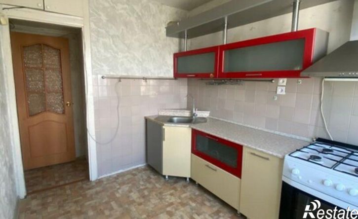 3-комн квартира жилой район Заозёрный, 6-й микрорайон, 15