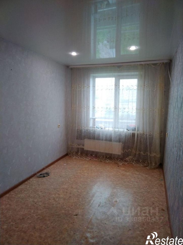 Комната улица Перова, 10,  д. 10