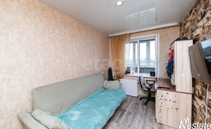 4-комн квартира улица Радионова, 12,  д. 12