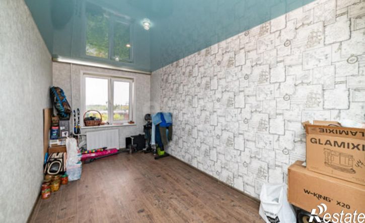 4-комн квартира улица Радионова, 12,  д. 12