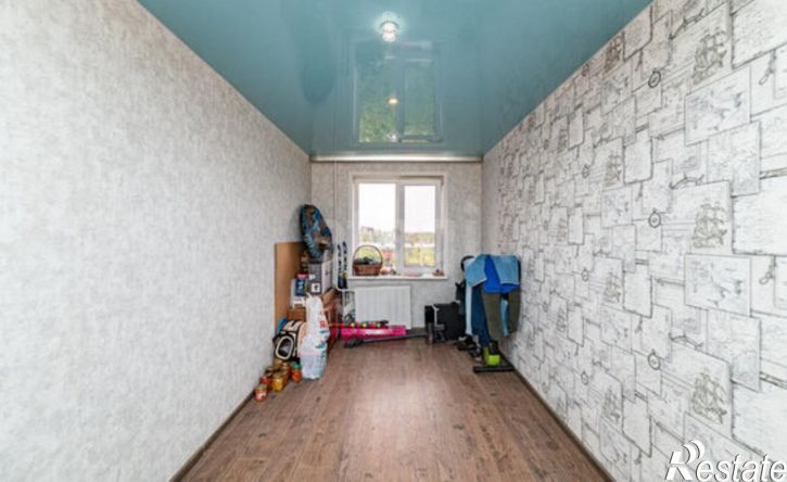 4-комн квартира улица Радионова, 12,  д. 12