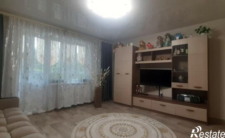 3-комн квартира улица Алексеева, 4,  д. 4