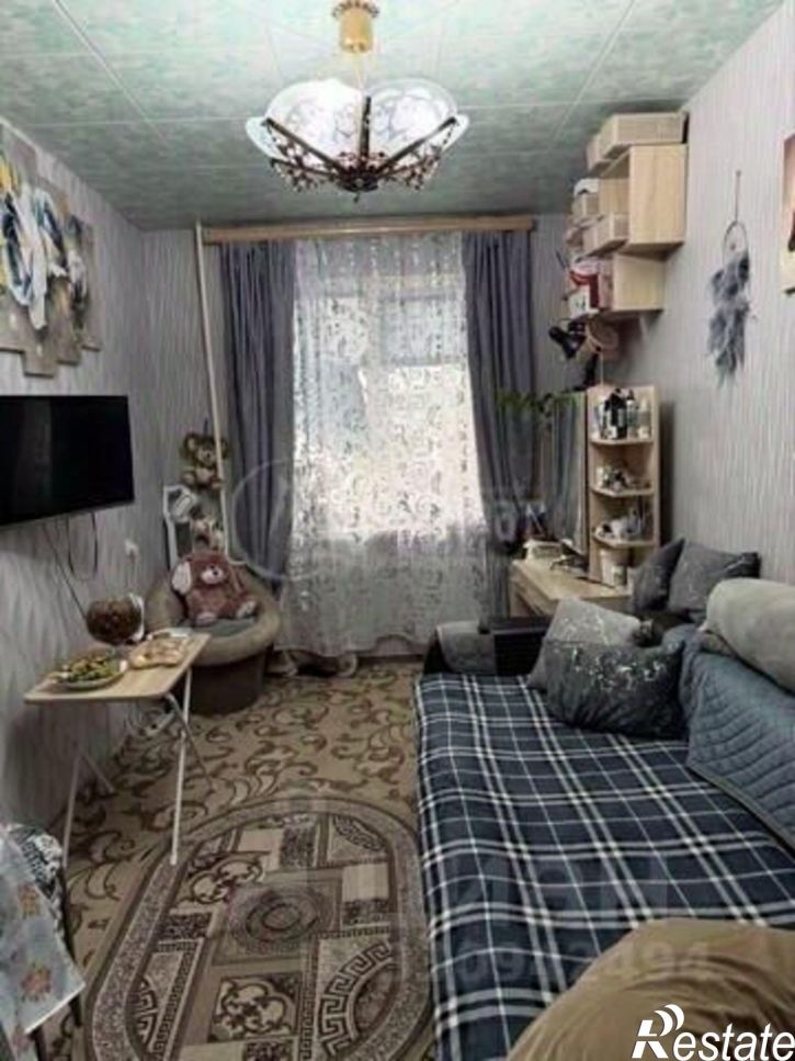 Комната ул Перова, 12,  д. 12