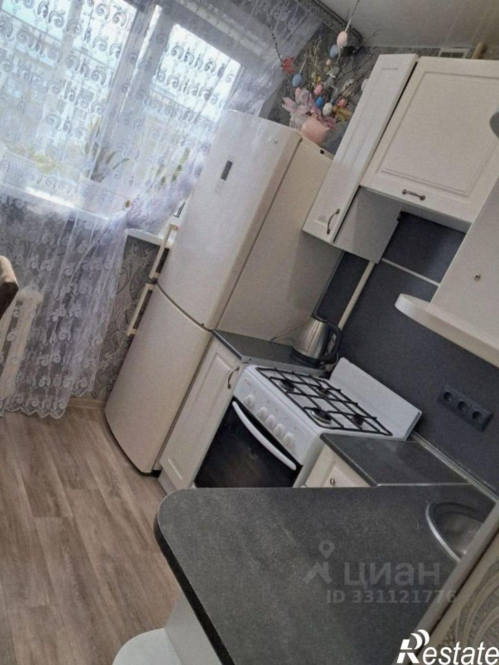 1-комн квартира улица Бурова-Петрова, 14,  д. 14