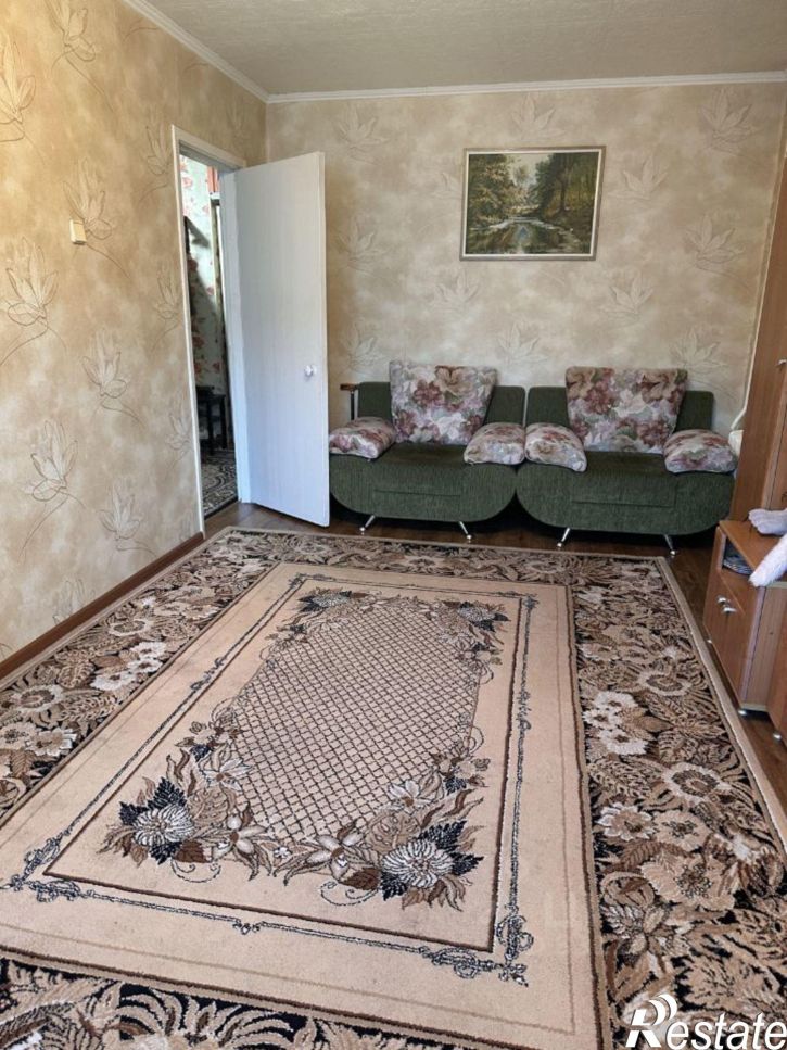 3-комн квартира улица Черняховского, 10,  д. 10