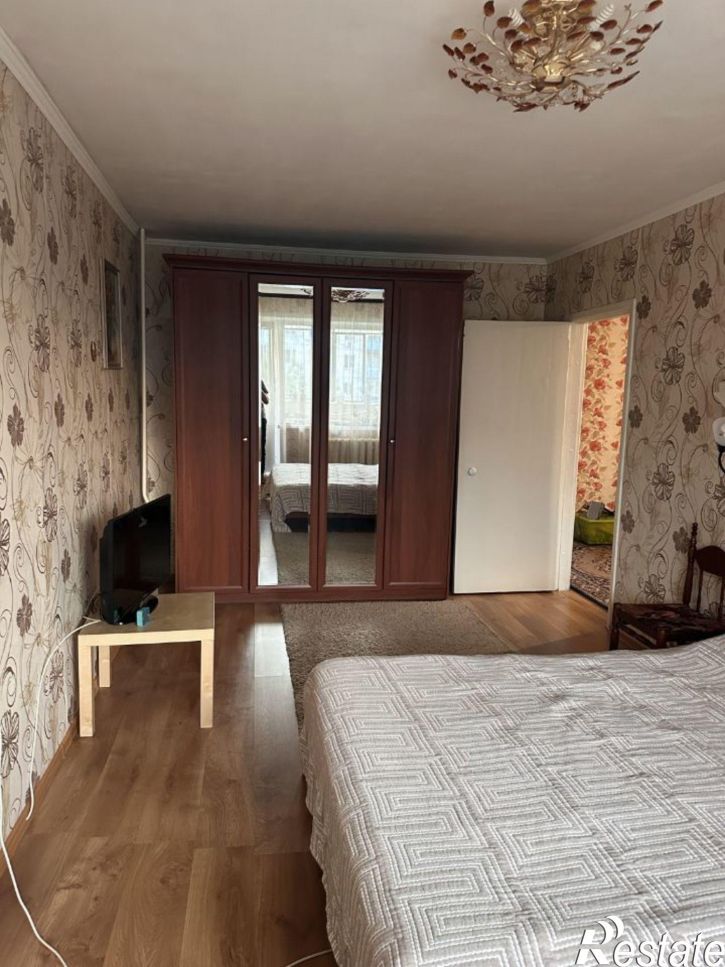 3-комн квартира улица Черняховского, 10,  д. 10