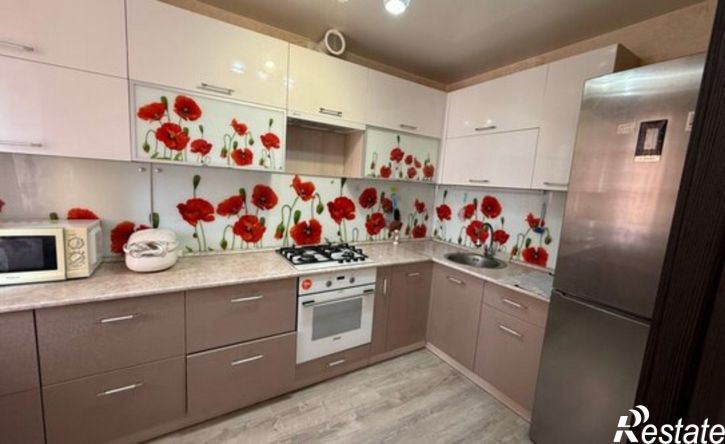 3-комн квартира ул Карбышева, 2,  д. 2