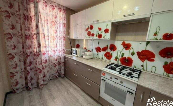 3-комн квартира ул Карбышева, 2,  д. 2