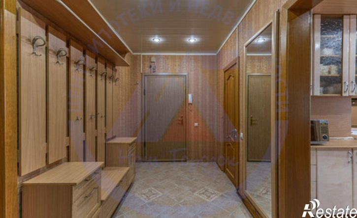 3-комн квартира улица Карельцева, 56,  д. 56