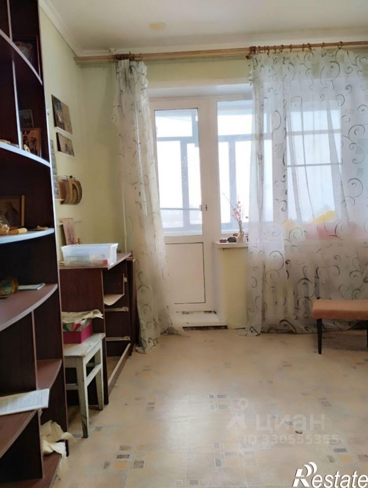 3-комн квартира пр-кт Конституции, 66,  д. 66