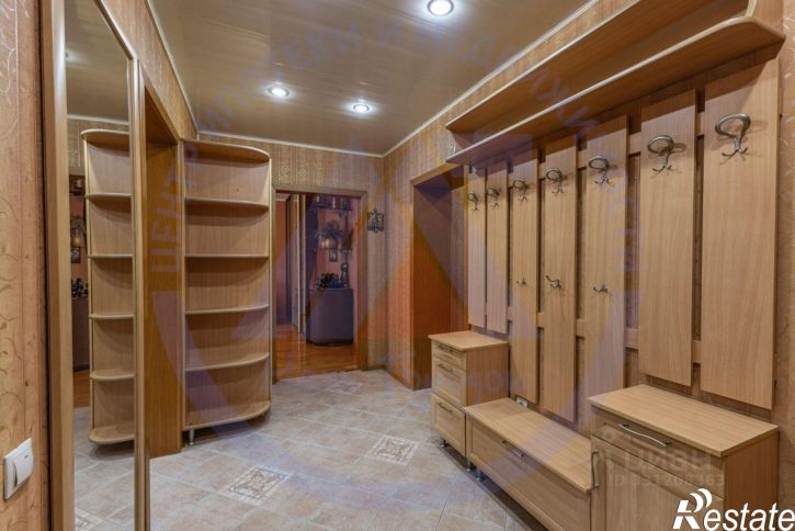 3-комн квартира ул Карельцева, 56,  д. 56