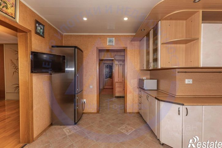3-комн квартира ул Карельцева, 56,  д. 56