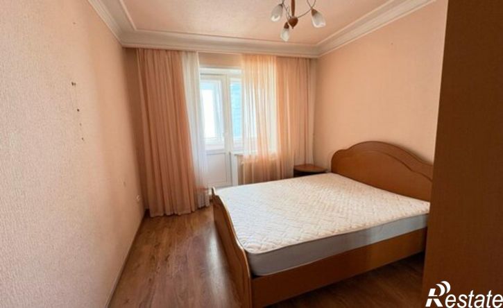 4-комн квартира жилой район Заозёрный, 5-й микрорайон, 1