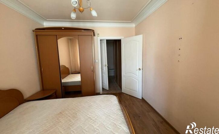 4-комн квартира жилой район Заозёрный, 5-й микрорайон, 1